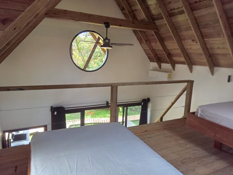 Superior Cabin | Free WiFi, bed sheets