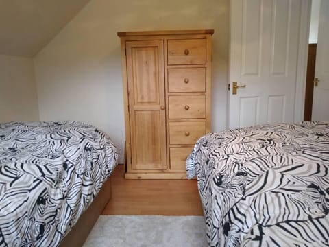 Apartment | 2 bedrooms, iron/ironing board, free WiFi, bed sheets