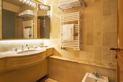 Free toiletries, hair dryer, bathrobes, slippers