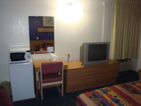 Rollaway beds, free WiFi, bed sheets, wheelchair access