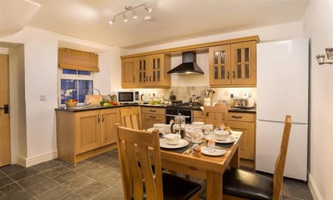 Fridge, dishwasher, electric kettle, toaster