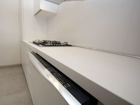 Automotive Design, Vehicle, Automotive Exterior, Vehicle Door, Floor, Major Appliance, Flooring, Building