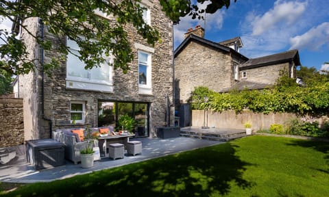 Cottage | Property grounds