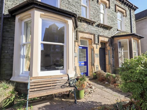 Cottage | Exterior detail