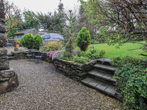 Cottage | Property grounds