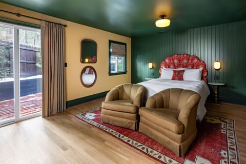Orville's Lodge | Individually decorated, individually furnished, free WiFi, bed sheets