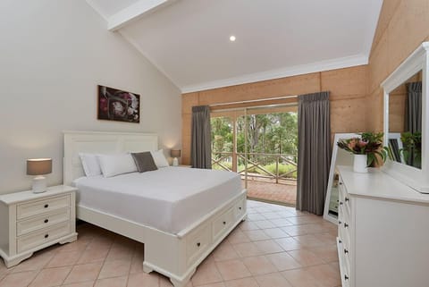 The Residence | Soundproofing, iron/ironing board, free WiFi, bed sheets
