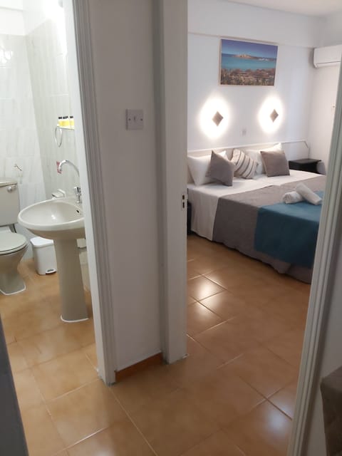 Apartment, 1 Bedroom | Bathroom | Shower, free toiletries, hair dryer, towels