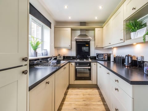 Fridge, dishwasher, electric kettle, toaster