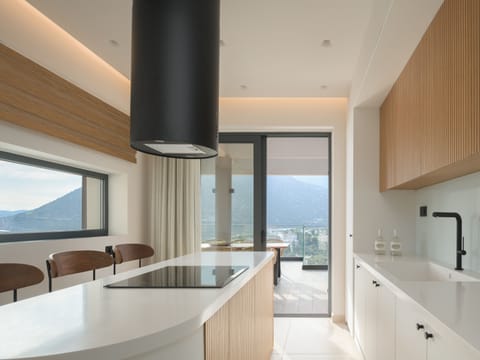 Exciting kitchen details.