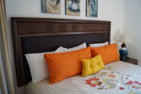 Suite | Pillowtop beds, in-room safe, iron/ironing board, cribs/infant beds