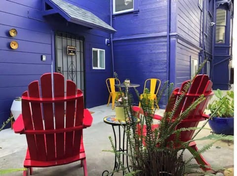 The courtyard is one of the most enjoyable features of our studio.You'll love it