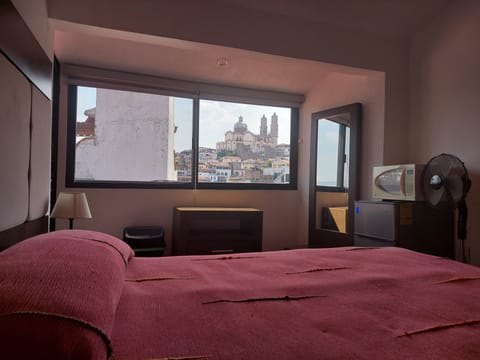 Panoramic Room | Premium bedding, free WiFi, bed sheets