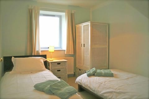 2 bedrooms, individually decorated, individually furnished, free WiFi