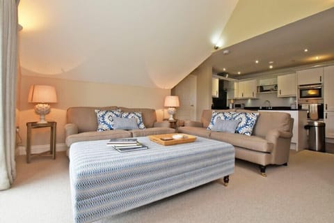 3 bedrooms, individually decorated, individually furnished, free WiFi