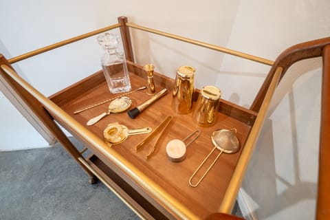 All the essentials for a perfect cocktail.