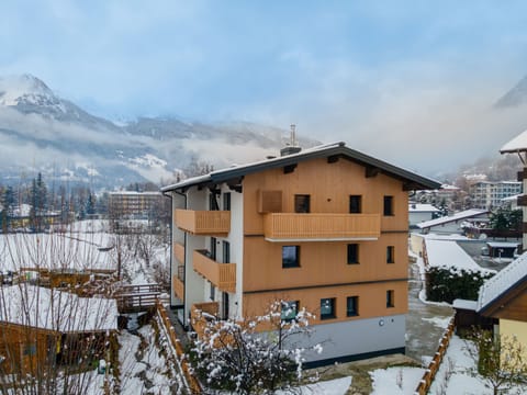 Holiday Home Exterior [winter]