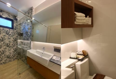 Family Room | Bathroom | Shower, rainfall showerhead, free toiletries, hair dryer