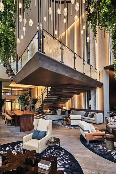 Lobby lounge