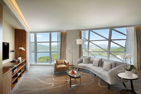 Superior Suite, Lake View | Premium bedding, minibar, in-room safe, desk