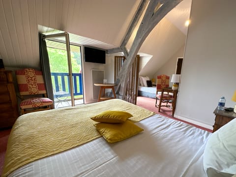 Superior Triple Room | Free WiFi, bed sheets