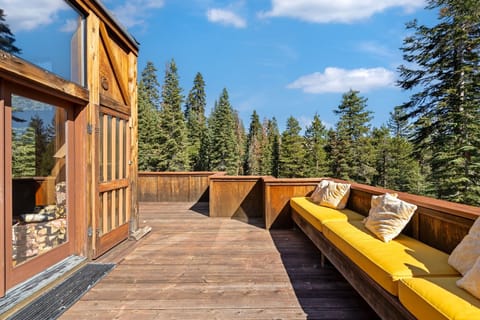 House, 5 Bedrooms | Property grounds