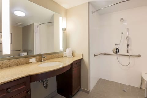 Suite, 2 Queen Beds, Accessible, Non Smoking | Bathroom | Combined shower/tub, spring water tub, rainfall showerhead