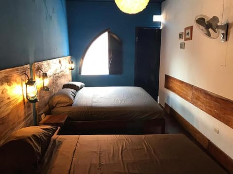 Quadruple Room | Free WiFi, bed sheets