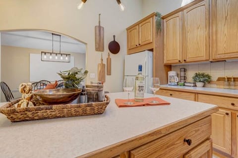 Every Detail Counts! Discover the Thoughtful Touches in Our Kitchen, Creating a Perfect Ambiance for Your Stay. Your Comfort and Enjoyment Are Our Top Priorities in This Vacation Rental