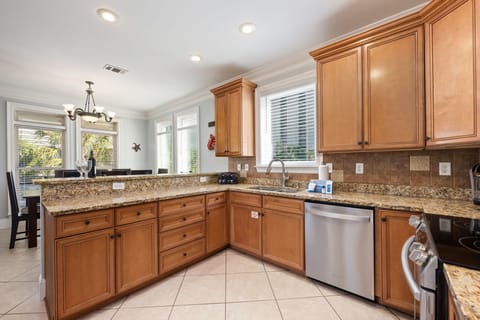 142 Sandprint Cir-Destin-17