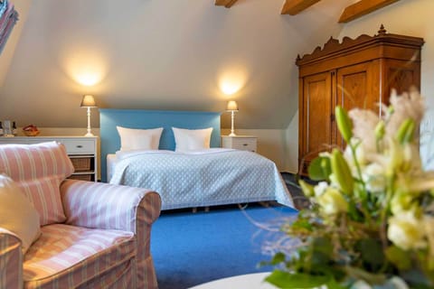 Deluxe Single Room | Premium bedding, in-room safe, iron/ironing board, free WiFi