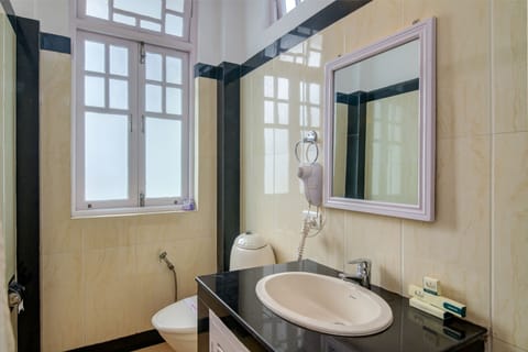 Double Room | Bathroom