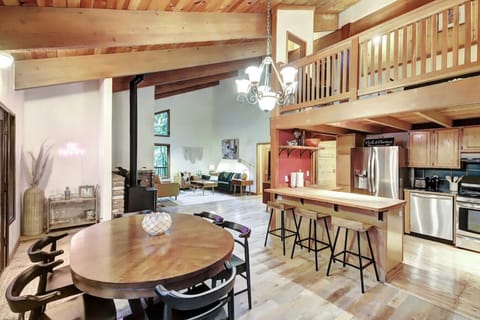Exposed beams for the win. Plus a peak at the loft