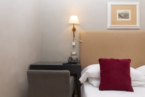 Basic Double Room | Minibar, in-room safe, soundproofing, free WiFi