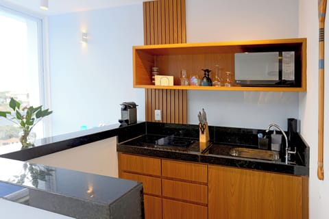 Superior Apartment, 1 Queen Bed, Bathtub, Sea View | Private kitchen | Espresso maker