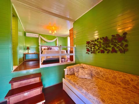 Deluxe Cabin, Jetted Tub, Mountain View | Minibar, free WiFi, bed sheets