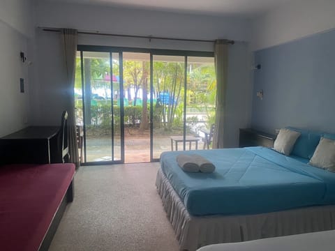 Deluxe Quadruple Room | Individually furnished, free WiFi