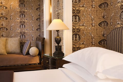 Deluxe Double Room (Pantheon) | Premium bedding, minibar, in-room safe, desk