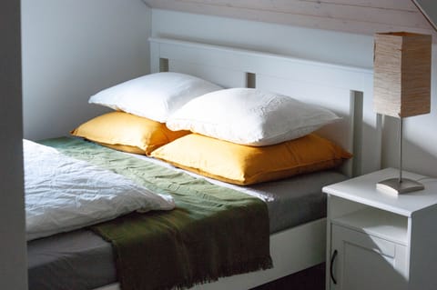 Economy Room | Free WiFi, bed sheets