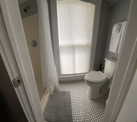 Room, 1 King Bed (Dick's Room) | Bathroom | Shower, free toiletries, hair dryer, electronic bidet