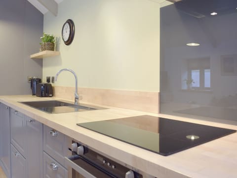 Modern, well equipped kitchen | Honeysuckle Cottage, Valast Hill, near Stackpole
