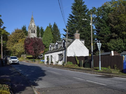 Surrounding area | Daisybank Cottage, Crieff