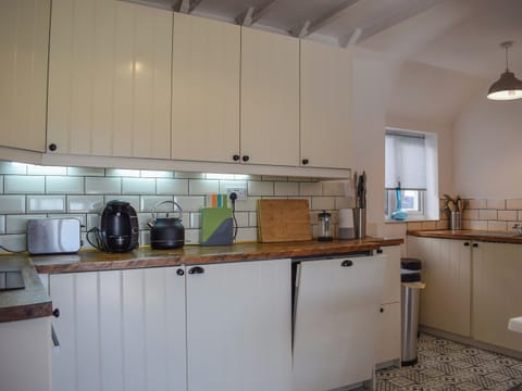 Kitchen area | Daisybank Cottage, Crieff