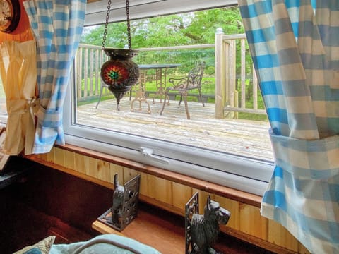 View | The Prince - Hobgoblin Holiday Apartments, Glendaruel