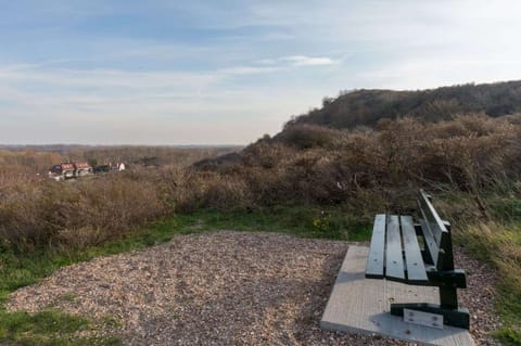 Surroundings [summer] (1-5 km)