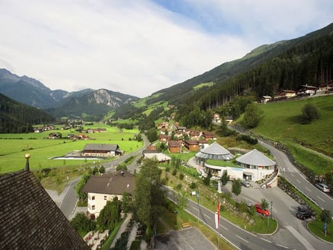 Surroundings [summer] (1-5 km)