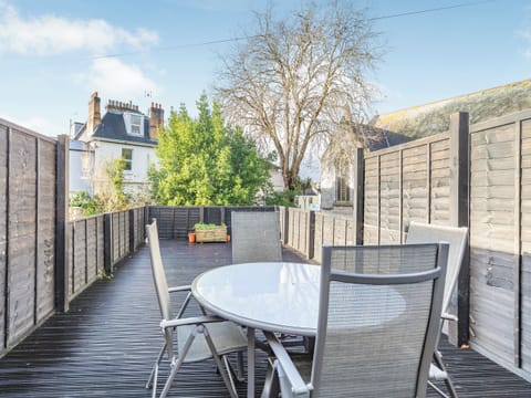 Decking | Blue Belgrave, Torquay