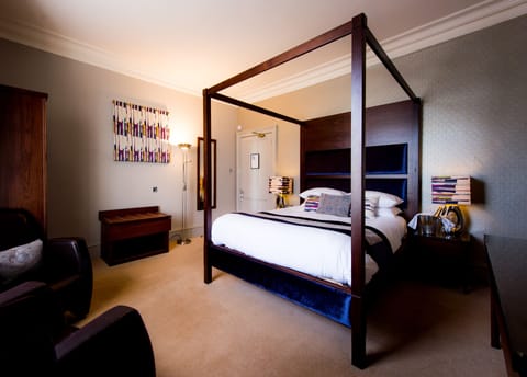 Superior Double Room | Egyptian cotton sheets, hypo-allergenic bedding, pillowtop beds, desk