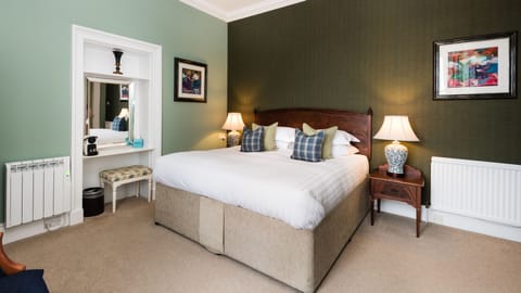 Superior Double Room, Ensuite | Premium bedding, individually decorated, individually furnished, desk