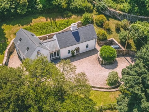 Setting | Shute Cottage, Manorbier